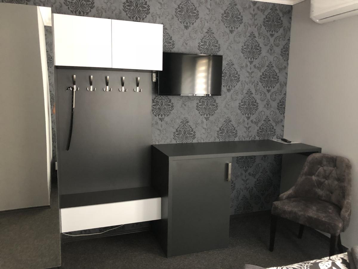 Tardosi Vendeghaz Hotel Мисколк Екстериор снимка