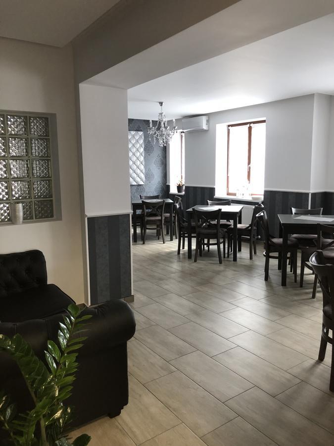 Tardosi Vendeghaz Hotel Мисколк Екстериор снимка