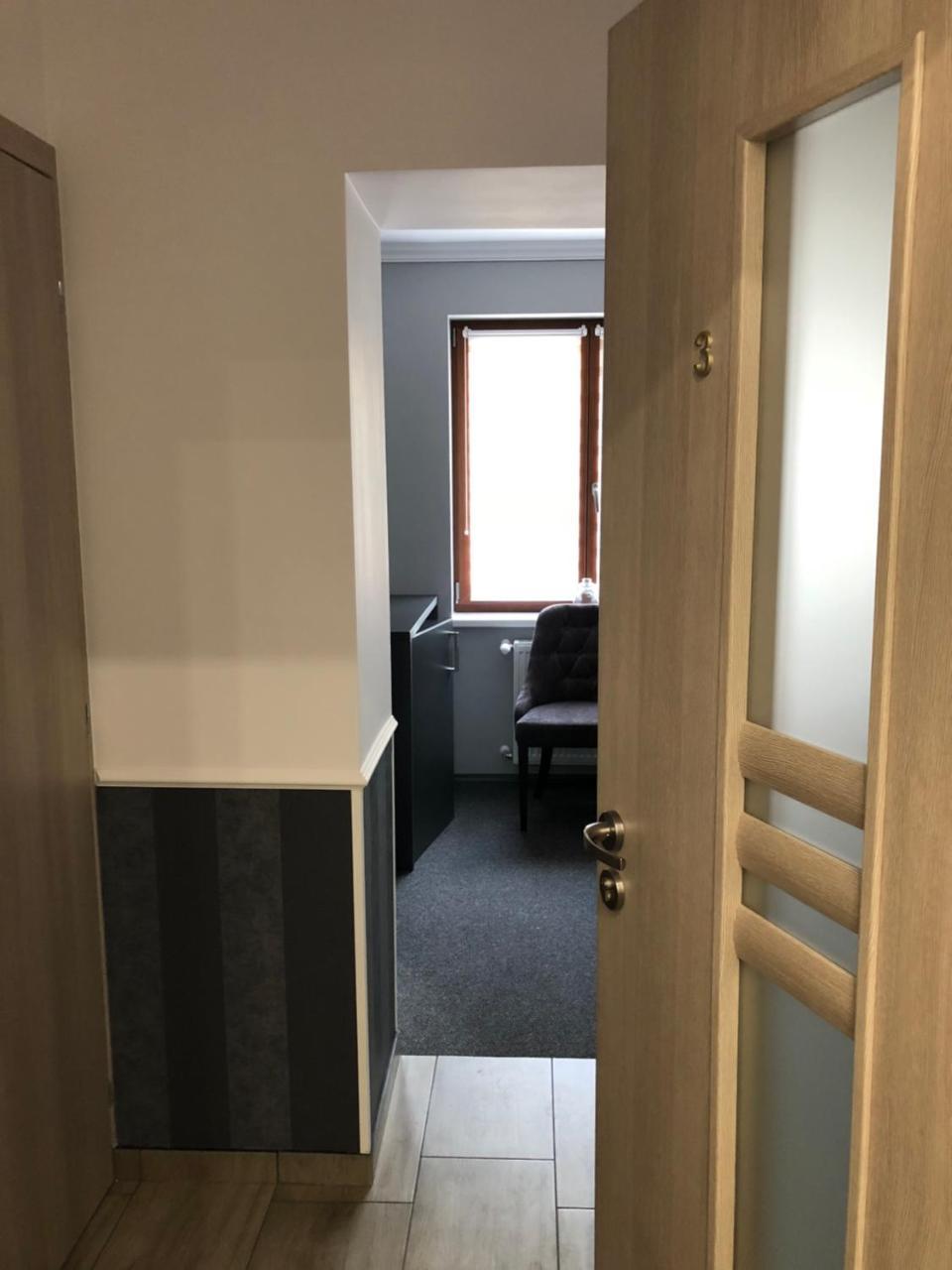 Tardosi Vendeghaz Hotel Мисколк Екстериор снимка