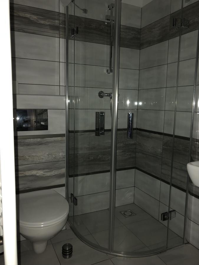 Tardosi Vendeghaz Hotel Мисколк Екстериор снимка