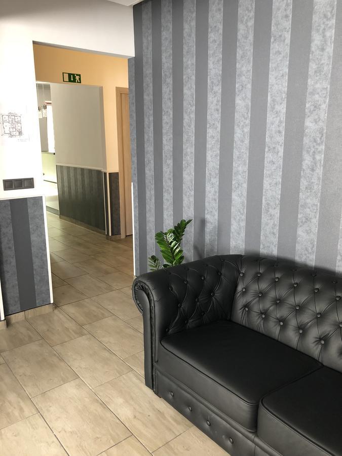 Tardosi Vendeghaz Hotel Мисколк Екстериор снимка