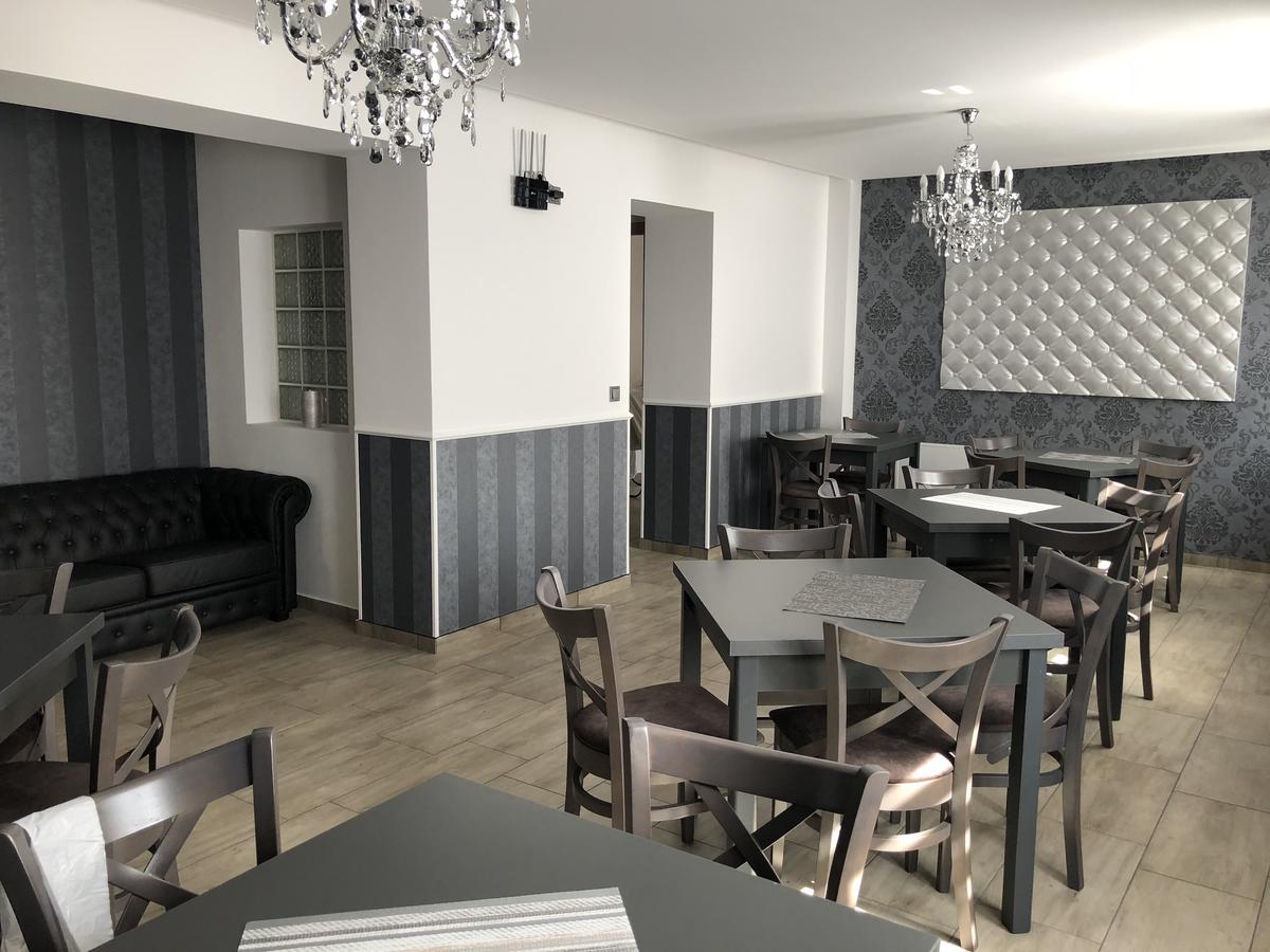 Tardosi Vendeghaz Hotel Мисколк Екстериор снимка